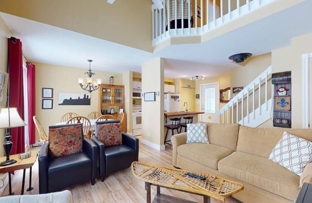 P-17: 3-bedroom condo for 8 people