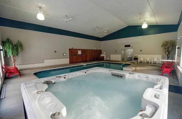 P-333: 2-bedroom mezzanine condo