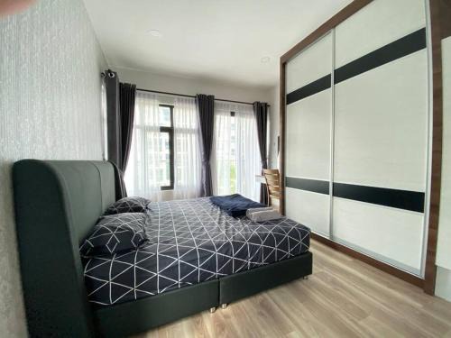 P Residence G.L Home Stay