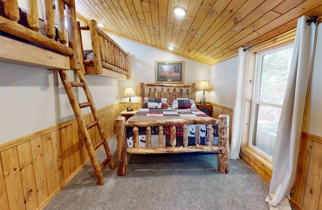 Pa Grand Canyon, Family Fun, Pine Creek, Views and more Suite 10 Rough Cut Lodge