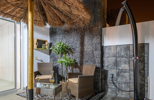 Pachamama House - Near the beach, Air-Con, Fast Wifi and SAT tv