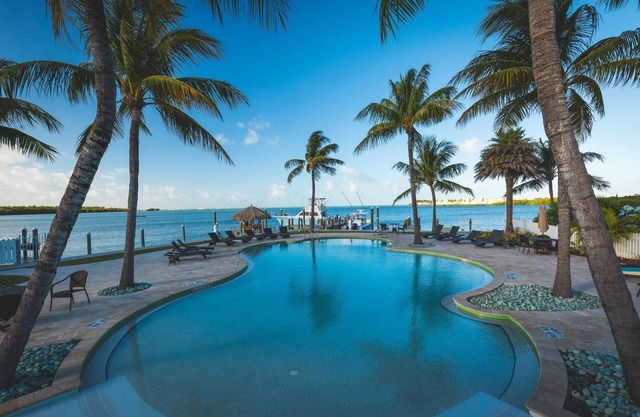 Palm - 1 or 2 Bedroom/1 Bath Villa Sleeps 2-4 located at Safe Harbor Marathon.