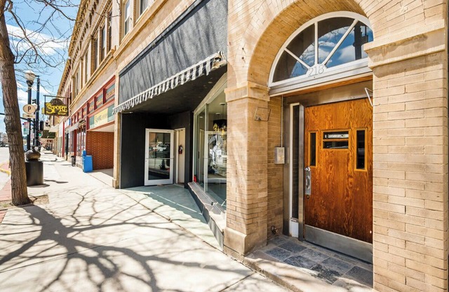 Paloma on Main | Downtown View + Charm