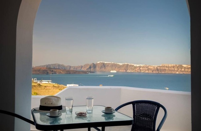 Pancratium villas & suites