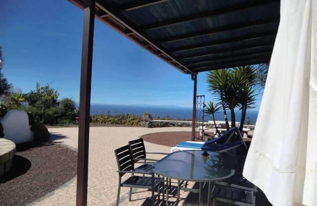 panoramic view Vineyards 2 Bed+2bathrrooms Pool Heated