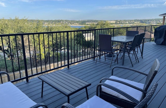 Panoramic Lake Travis View in Lago Vista