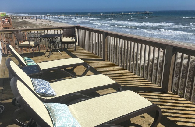 Panoramic Oceanfront home on Emerald Island. Close to everything!