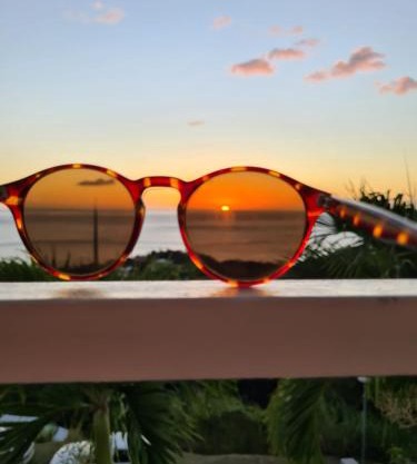 PARADIS AU SOLEIL, vue panoramique sur mer