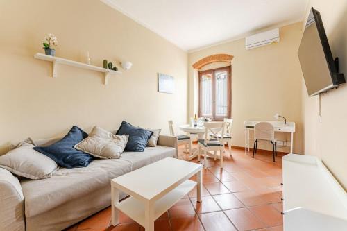 paradise apartment, with parking