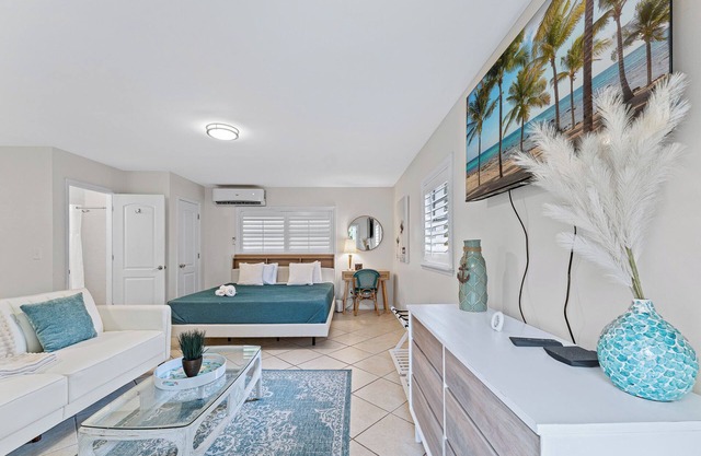 Paradise Pocket - Unit A