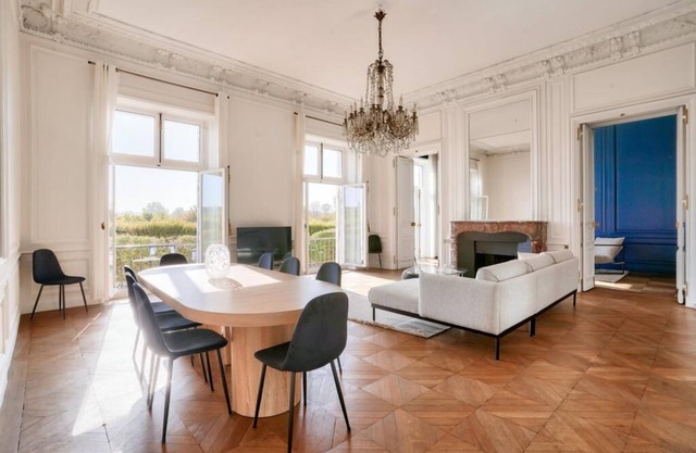 Paris ❤️Stunning View❤️ Tuileries Garden and Louvre Apt ❤️4/5 Bdr 8/10P