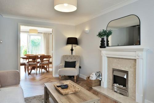 Park 3 Carsgardenshopspub15 Mins Walk To City