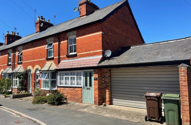 Park End House - Parking, Pet Friendly