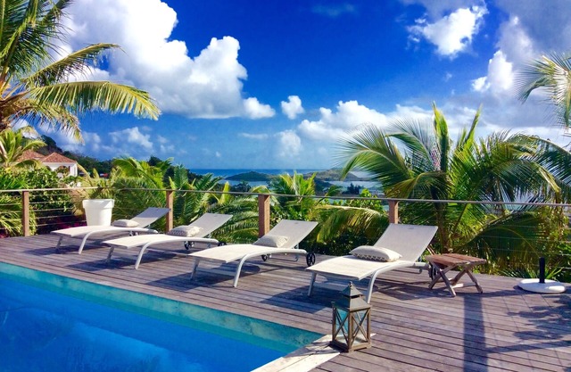Park View Charming 3 bdrs 3 bathrs with amazing view on tintamarre/Pinel island