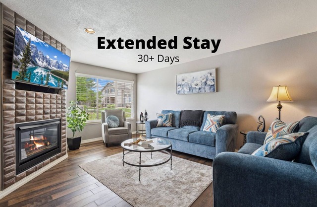 Parkside Retreat | 2 Suites, Office, Garage