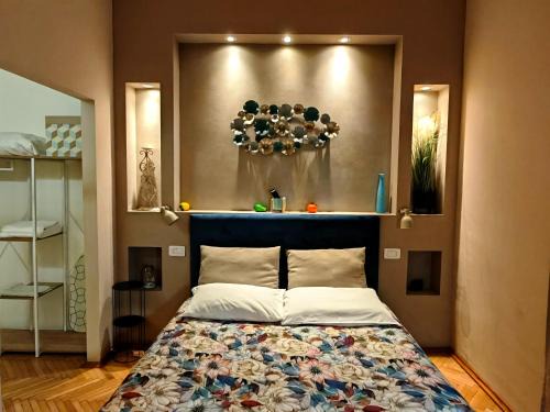 PARMA EXPRESS Traveller's Lodging front Station FS Privat PARKING