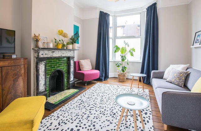 Pass the Keys | 3bedroom Victorian family terrace home in Deptford