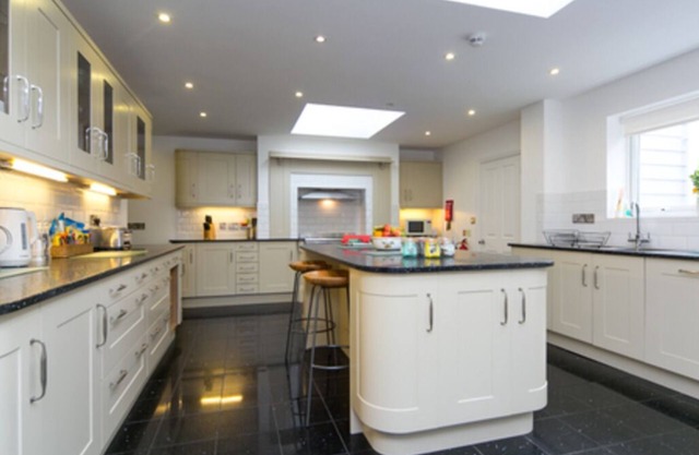 Pass the Keys | Bryn Ogwen Lovely Coastal Property in Bangor