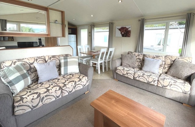 Pass the Keys | Charming and Cosy Holiday Home in Beautiful Park