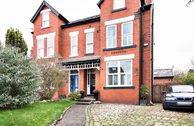 Pass the Keys | Large beautiful Edwardian Home in South Manchester