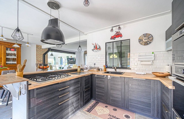 PATAYO - Grande maison proche des plages avec piscine chauffée!