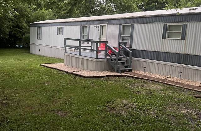 Patoka Lake Campsite very close to lake. a few short minutes to 2 boat ramps.