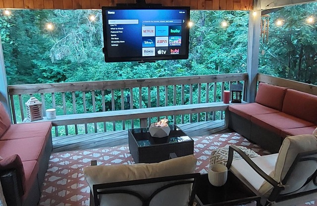 Peaceful & Clean Home w/plenty amenities!