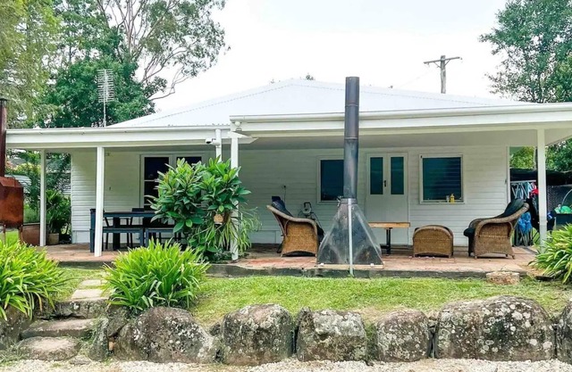 Peaceful Cottage, 10mins to Beach, Private Pool - Farm Stay