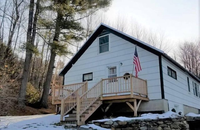 Peaceful, Cozy Getaway - Near Skiing, fishing, snowmobiling, ATV, UMF, FMH