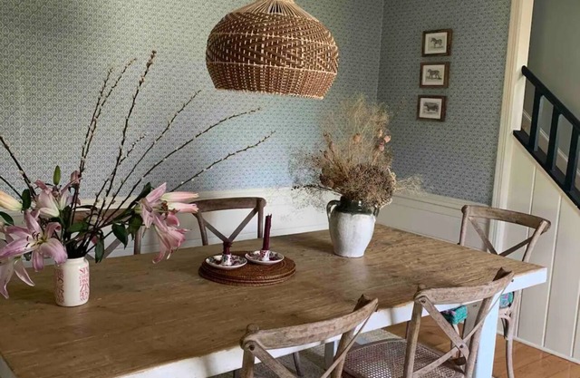 Peaceful farmhouse style with pool and 2 acres of garden