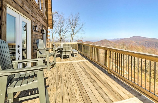 Peaceful Free Union Cabin with Deck and Mtn Views