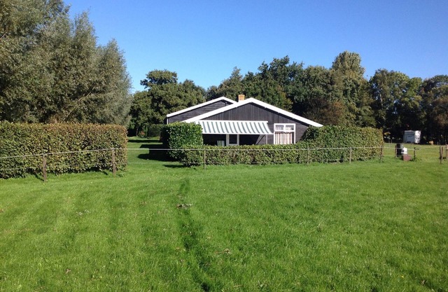 Peaceful Holiday Home near Centre in Burgh Haamstede