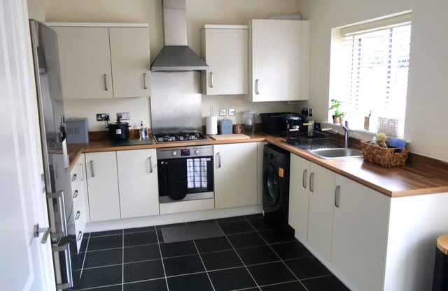 Peaceful Holiday Home - Very Quiet (2 parking spaces)