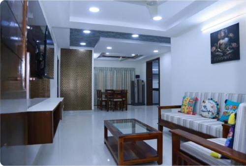Peaceful Home Stay with Fitness Center