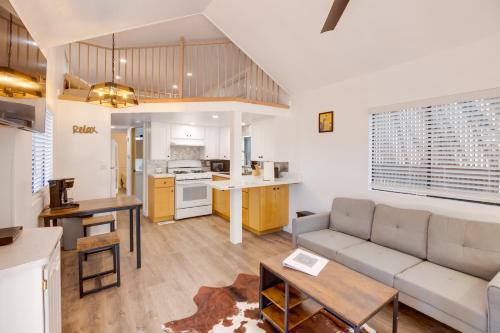 Peaceful Lake Almanor Cabin Fish, Hunt and Hike!