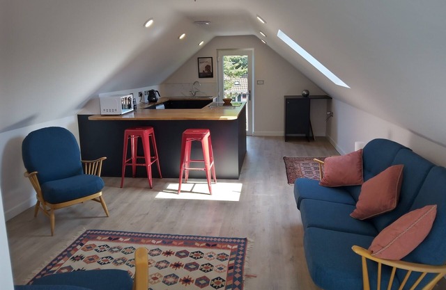 Peaceful Loft Retreat