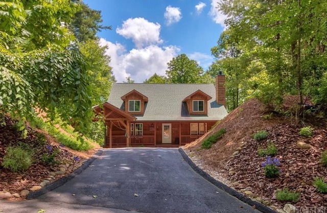 Peaceful Mountain Cabin