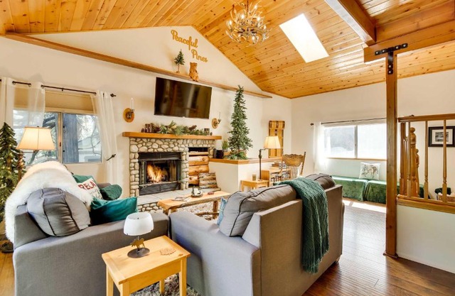 Peaceful Pines Running Springs Home with 3 Decks