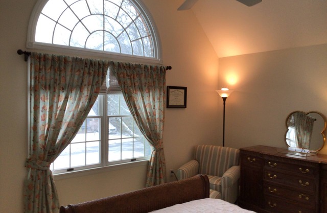 Peaceful spot close to everything in Spring Lake