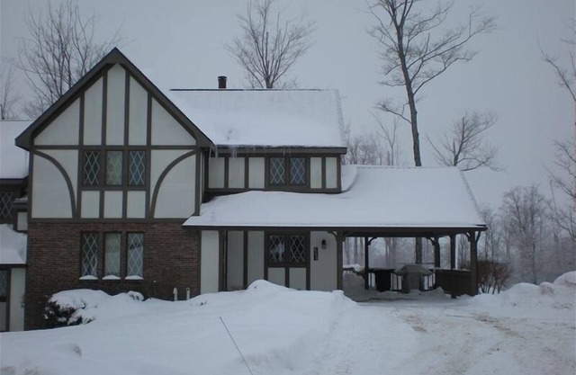 Peek'N Peak Ski in/Out - Top of the Slopes; Direct Rates