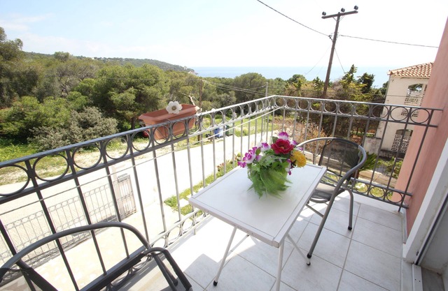 Pelagos Studio 3 by Frangki