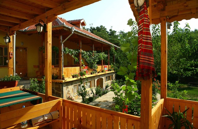 Pelican Birding Lodge