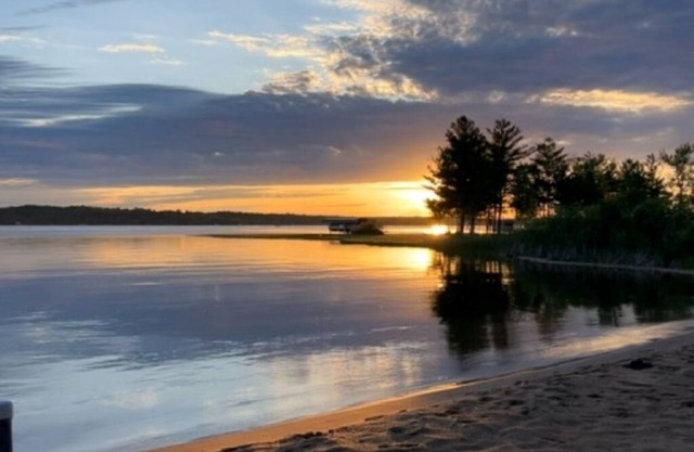 Pelican Lake, Nisswa Minnesota - Excellent Sand Beach - Sunsets & Sunrises