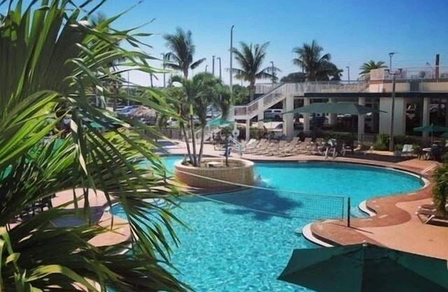 PENTHOUSE : OCEAN FRONT - DOUBLE BALCONY