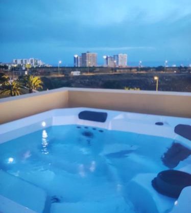 Penthouse Sabina mit Jacuzzi