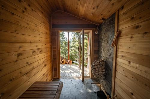Perch - Peaceful ECO Cedar Hot Tub AC EV Mountain Views