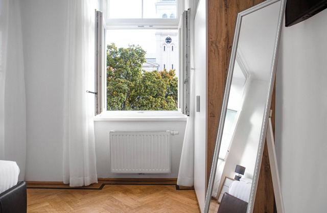 Perfect 7BR Stay Near Hauptbahnhof