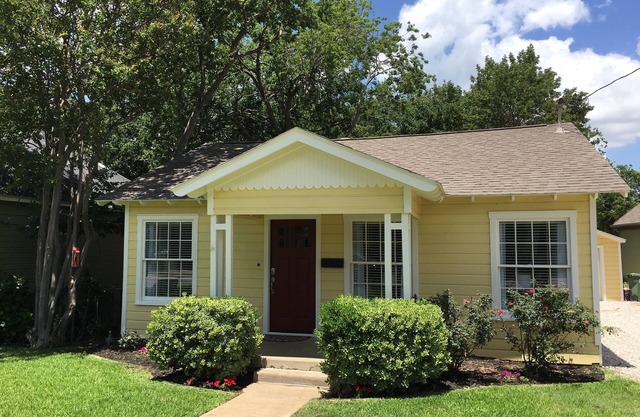 Perfect for Corporate, Business or Personal Rental - 30 Day Minimum Rental