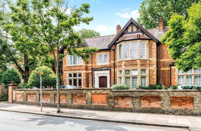 Perfect for Wimbledon, Roehampton & Central London