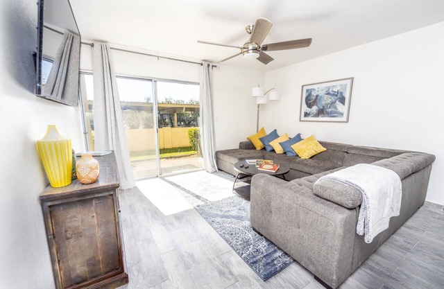 Perfect FULL 2BR: Heated Pool Across from Shops